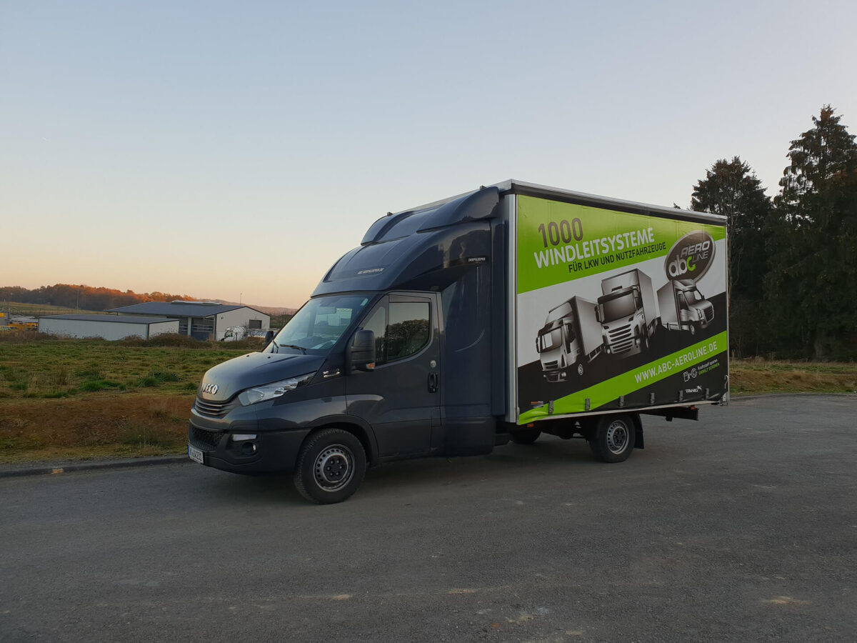 DEEPSLEEPER Fernfahrerhaus für Iveco Daily 2014, Normalfahrerhaus B 2290 x H 670mm/Ü540 mm, mit Ablagetisch, Stauraum und 600mm Bett, Fahrgestell ab Werk, ohne Rückwand bestellen! für abc aeroline