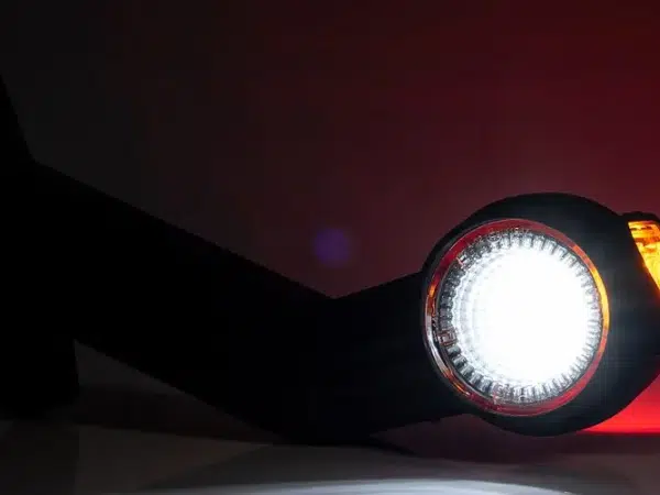 LED-Umrissleuchte mit flexiblem Anbaugehäuse online kaufen